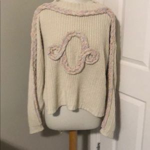 NWT WILDFOX SWEATER  L